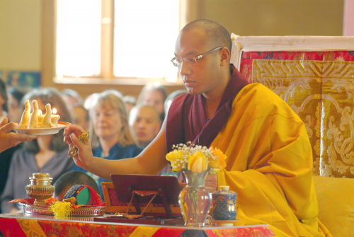 6.4.3-Karmapa-in-Puja-3