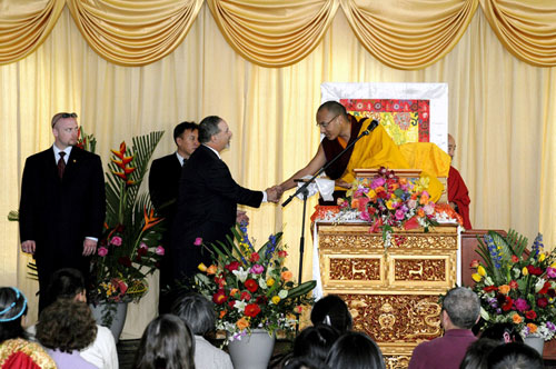 6.6.6-Shamong-Township-Mayor-welcome-Karmapa